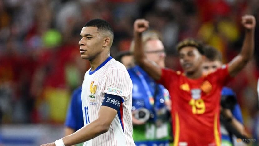 إسبانيا تفوز على فرنسا 2-1 لتحجز مكانها في نهائي يورو 2024