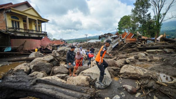 67 killed in Indonesia’s cold lava, flash floods: Experts say deaths were avoidable, warn of further surges