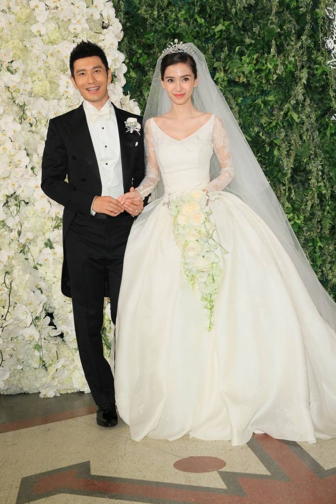 Huang Xiaoming Angelababy s fairytale wedding 8days