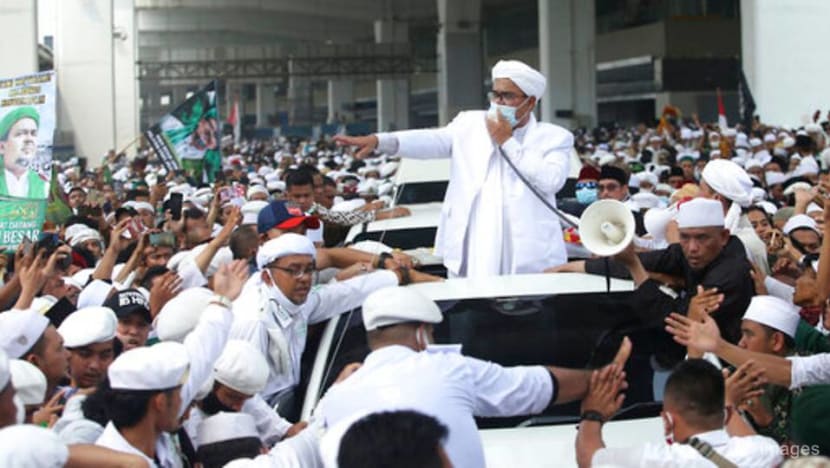 Firebrand Indonesian cleric returns from 3-year Saudi exile Firebrand Indonesian cleric returns from 3-year Saudi exile