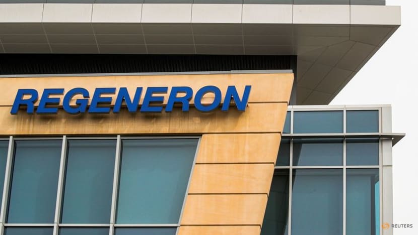 UK approves Regeneron-Roche antibody cocktail for COVID-19 UK approves Regeneron-Roche antibody cocktail for COVID-19