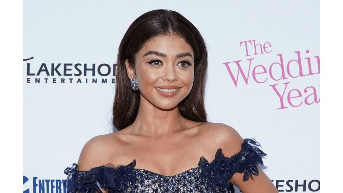 Sarah Hyland's body insecurities 8days