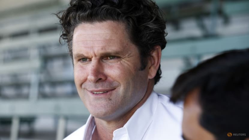 Cricket-Cairns on life support after heart problem in Australia - report