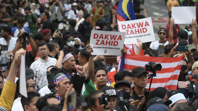 马国近千人参与国盟集会 要求重新提控阿末扎希