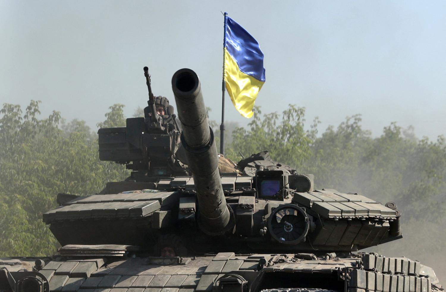 Ukraine and Russia forces entrenched, Putin to mark WWII anniversary Ukraine and Russia forces entrenched, Putin to mark WWII anniversary