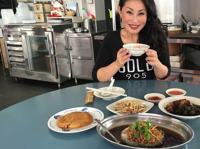 Best eats: Taiwan porridge with pork belly and fresh steamed cod in Joo Chiat Best eats: Taiwan porridge with pork belly and fresh steamed cod in Joo Chiat