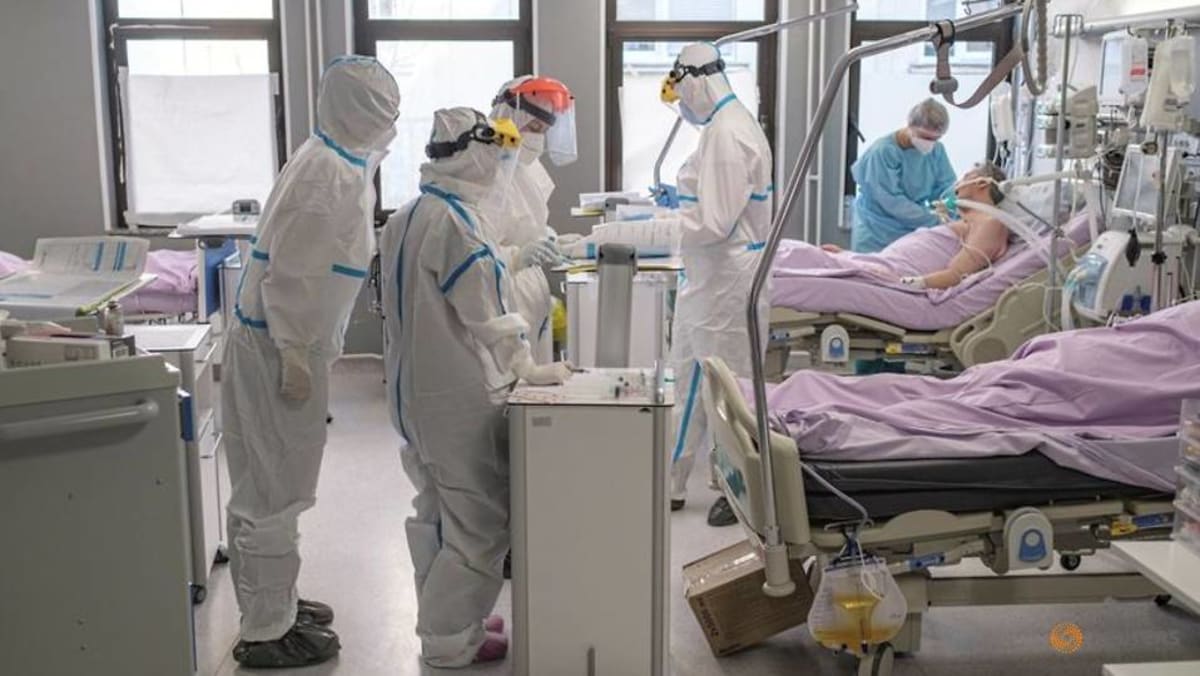 3.000 perawat tewas, eksodus COVID-19 semakin dekat: Federasi global