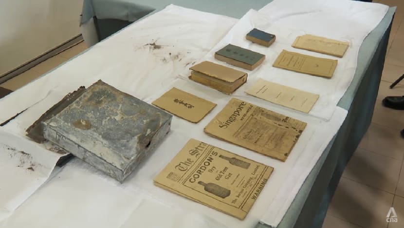 Chinese Bible, 1924 newspapers: Church unearths time capsule, offering glimpse into life of early Chinese Methodists in Singapore Chinese Bible, 1924 newspapers: Church unearths time capsule, offering glimpse into life of early Chinese Methodists in Singapore
