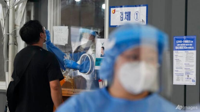 South Korea puts Seoul under tightest COVID-19 curbs amid new case records South Korea puts Seoul under tightest COVID-19 curbs amid new case records