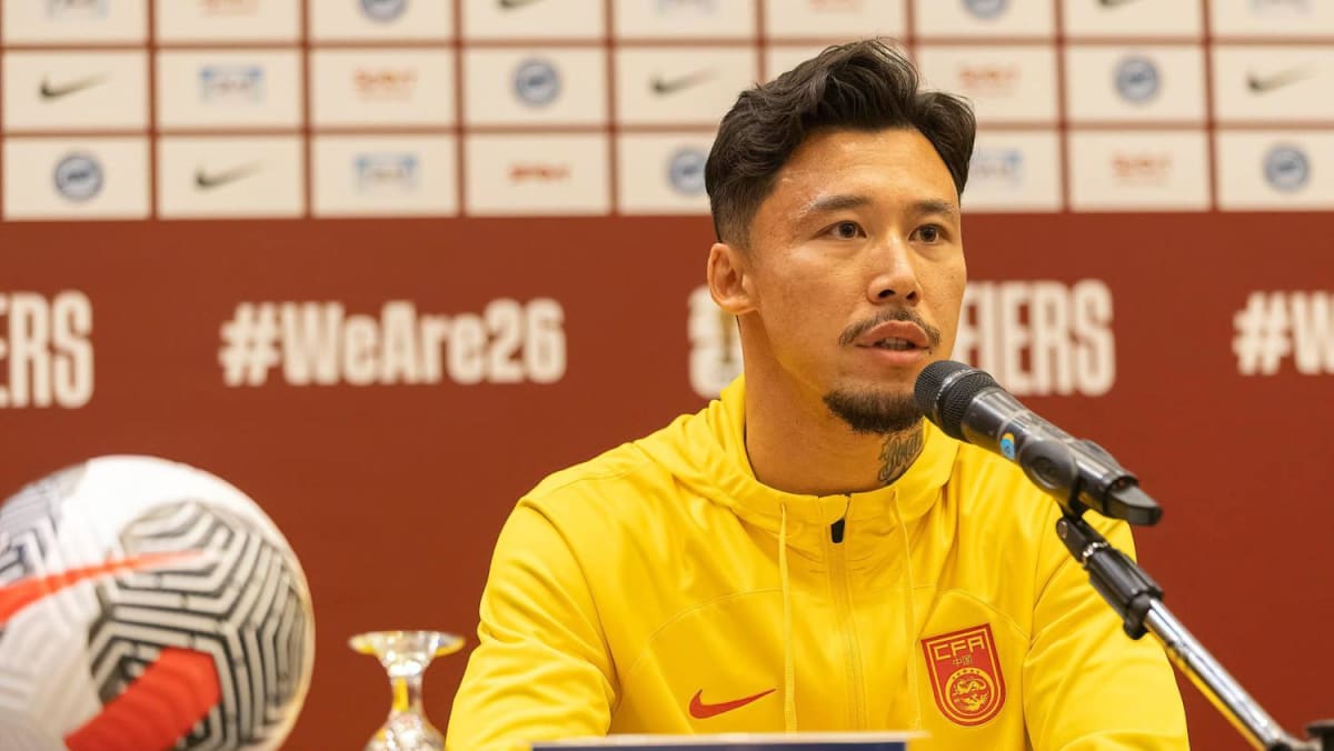 Le capitaine de football chinois démissionne après un match nul “humiliant” contre Singapour lors des éliminatoires de la Coupe du monde et dit à sa femme qu’il ne peut pas l’accepter