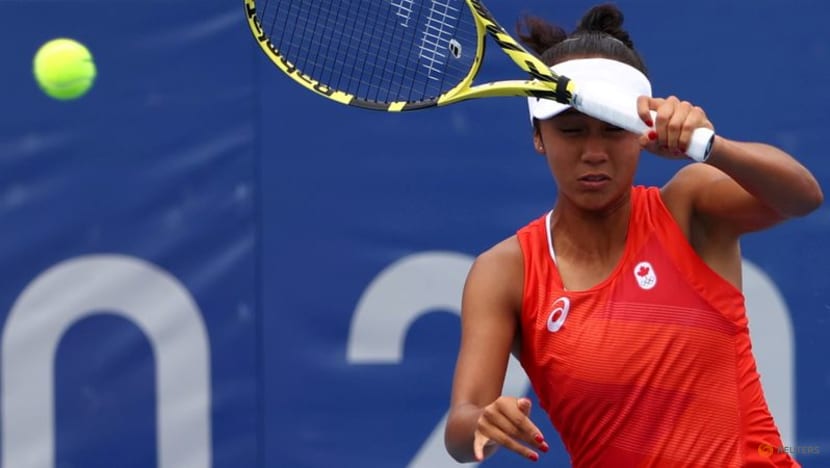 Fernandez eager to return to action after Sharapova pep talk Fernandez eager to return to action after Sharapova pep talk