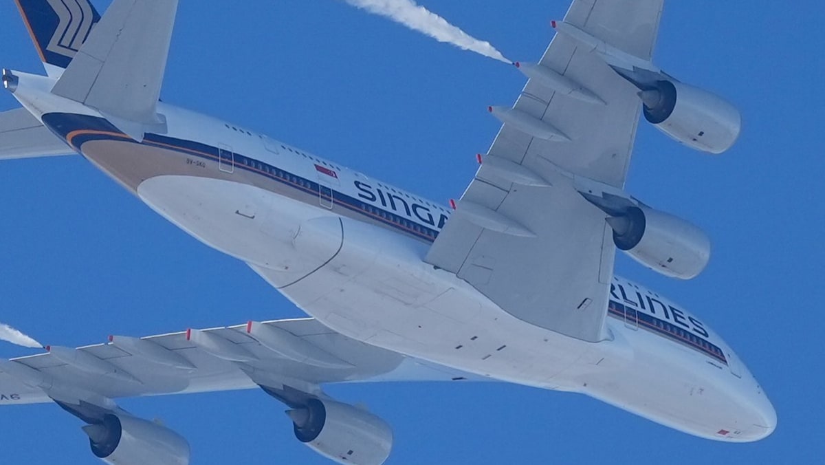 Singapore Airlines flight from London diverted to Frankfurt due to issue with cabin pressure Singapore Airlines flight from London diverted to Frankfurt due to issue with cabin pressure