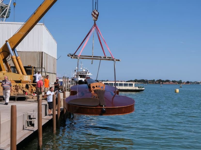In Italy, floating fiddle makes test voyage In Italy, floating fiddle makes test voyage