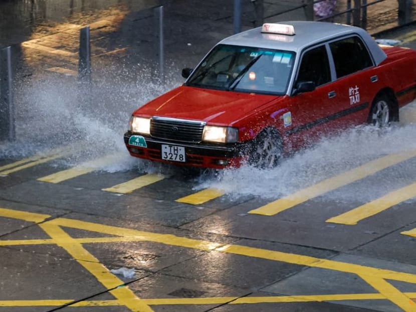 Remnants of Typhoon Koinu bring floods to Hong Kong - TODAY