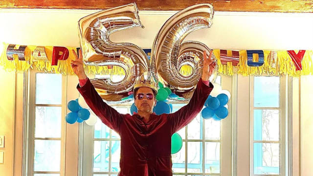 “Iron Man”庆56岁生日　众超级英雄纷纷送祝福