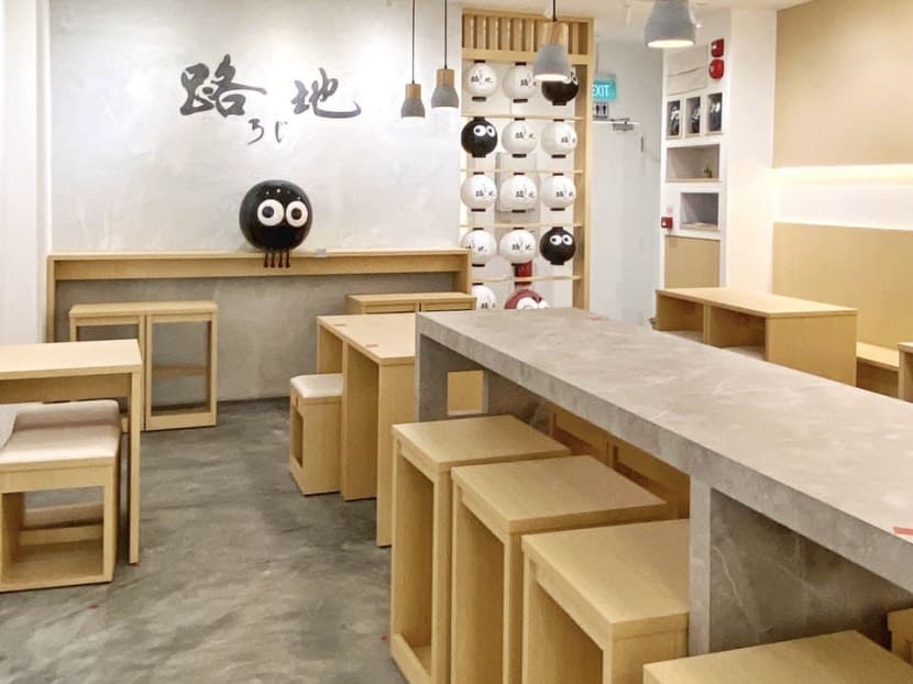 New Tanjong Pagar Cafe Sells 'Monster' Shaved Ice Cream & Waffle