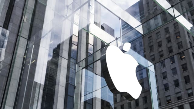 即将发售最新iPhone 15手机 法国苹果员工发动罢工