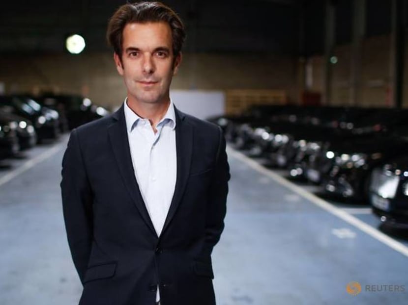 With no paparazzis or parties, Paris prepares for virtual fashion week With no paparazzis or parties, Paris prepares for virtual fashion week