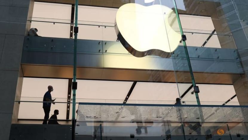 Apple working on iPad Pro with wireless charging, new iPad Mini - Bloomberg News Apple working on iPad Pro with wireless charging, new iPad Mini - Bloomberg News