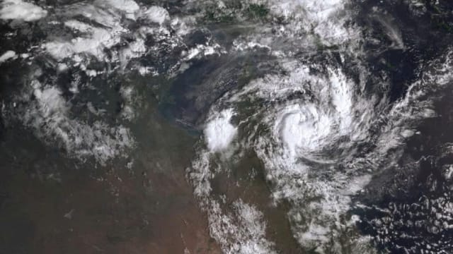 澳州北部拉洪水警报 数千民众被令急撤到高地
