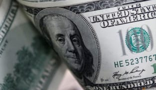 Dollar set for first losing week in seven amid US yield retreat