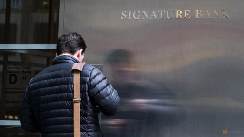 New York regulators close Signature Bank, second US bank failure in days after SVB collapse New York regulators close Signature Bank, second US bank failure in days after SVB collapse
