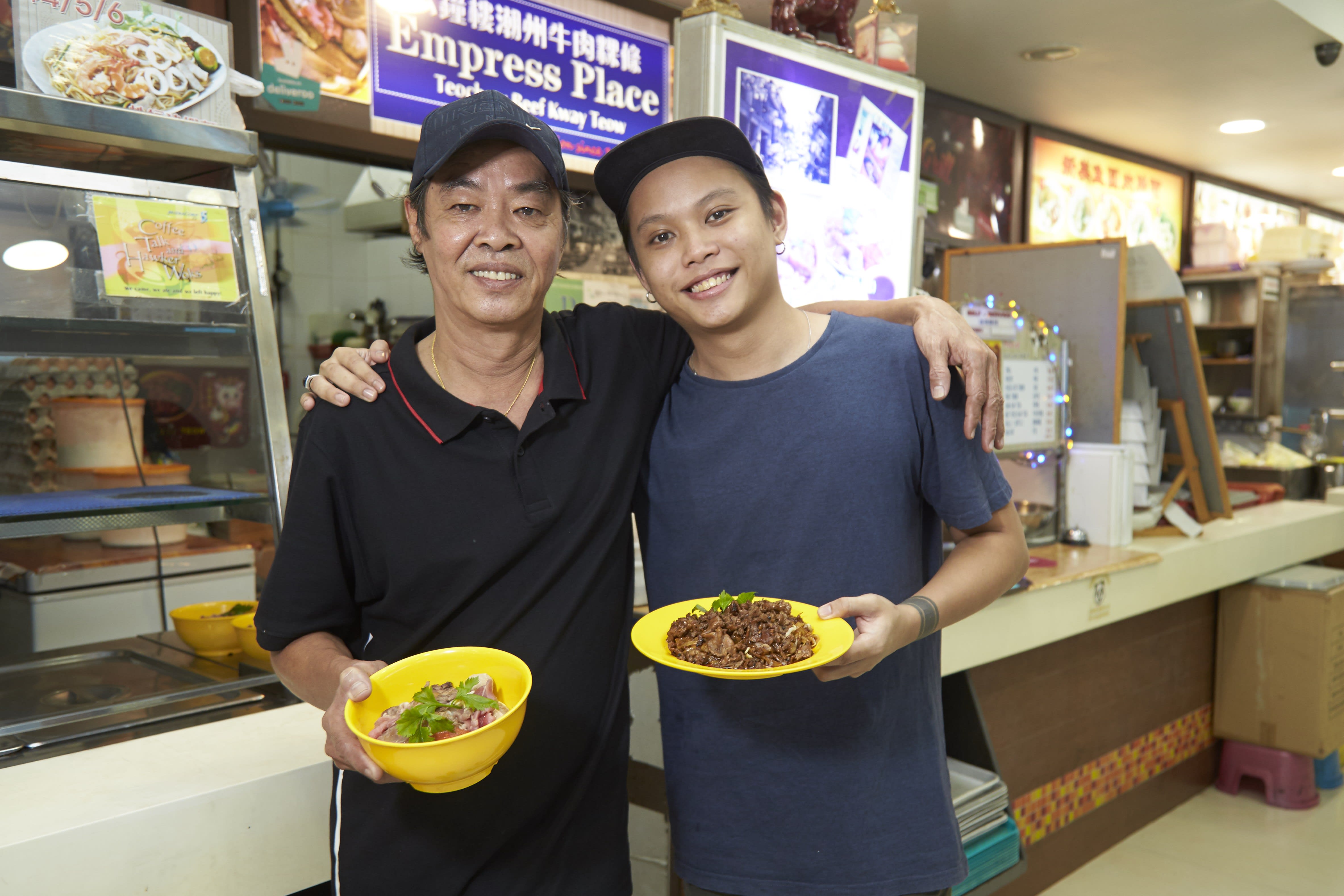 This 23-Year-Old And His Father Serve Shiok Teochew-Style Beef Kway Teow This 23-Year-Old And His Father Serve Shiok Teochew-Style Beef Kway Teow