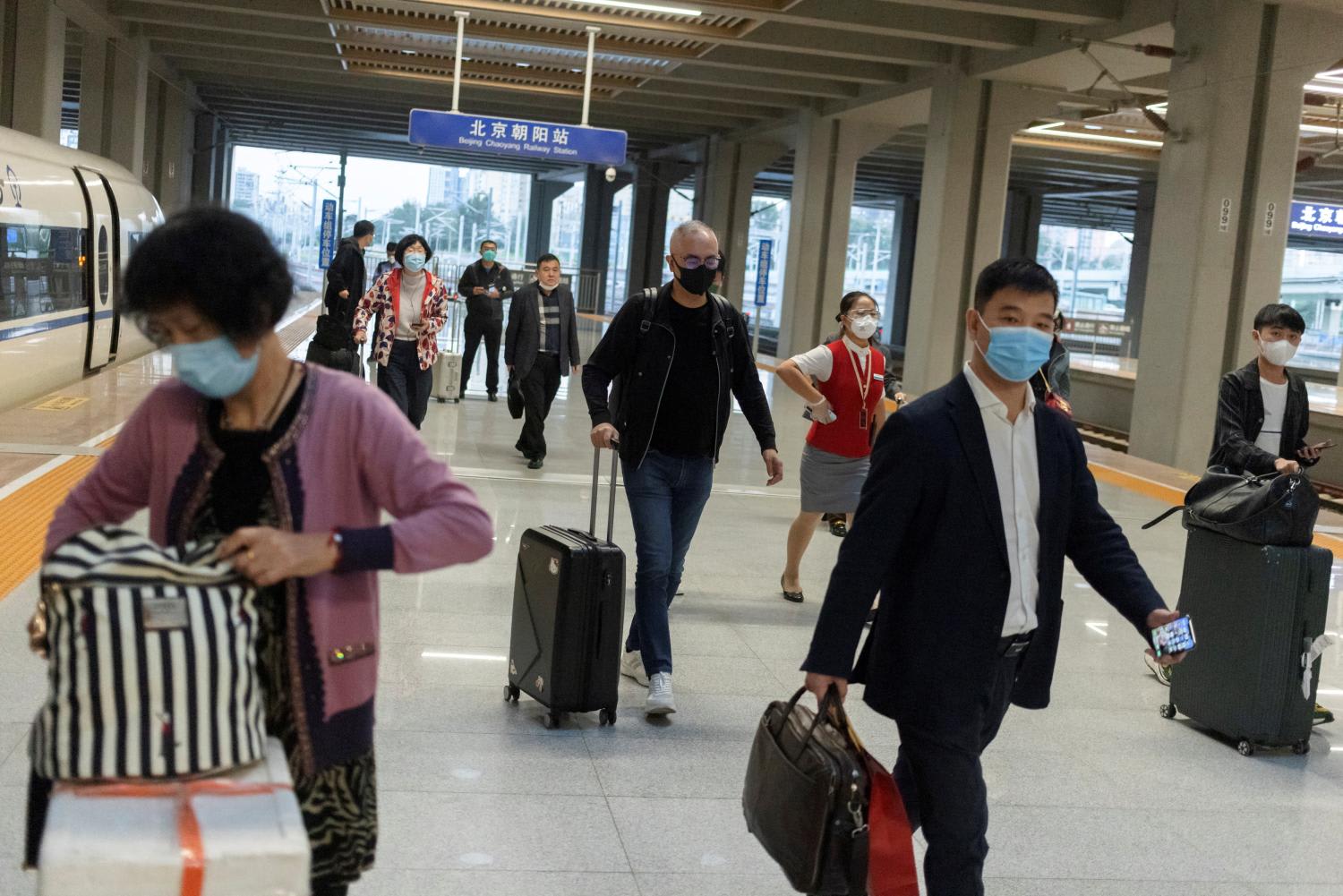 <p>By Aug 31, the number of passenger trips on China's railway network is expected to reach 520 million, and 10 million on peak days.</p>
<p>By Aug 31, the number of passenger trips on China's railway network is expected to reach 520 million, and 10 million on peak days.</p>