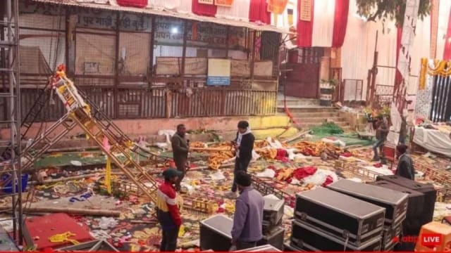 庆典观赏台疑超负荷倒塌 印度神庙意外酿1死17伤