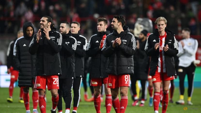 Union drop to third after 0-0 home draw with strugglers Schalke Union drop to third after 0-0 home draw with strugglers Schalke