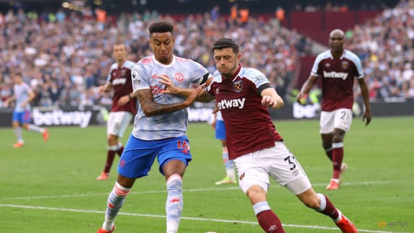 Football: Lingard, De Gea earn dramatic late win for Man United Football: Lingard, De Gea earn dramatic late win for Man United
