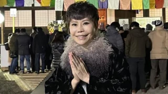 妈祖进香巧遇詹雅雯　信众认证歌后“好气色”