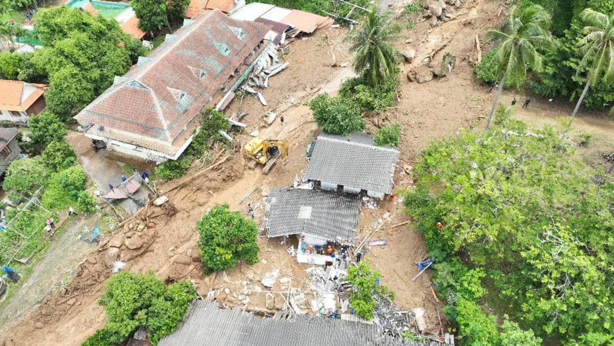 Death toll from Phuket landslide jumps to 10 Death toll from Phuket landslide jumps to 10