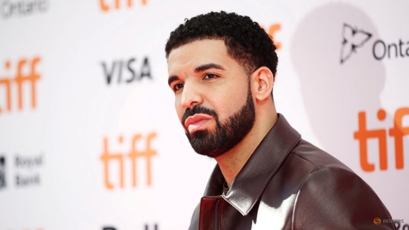 Drake, 21 Savage agree not to use 'Vogue' trademarks to promote No. 1 album Drake, 21 Savage agree not to use 'Vogue' trademarks to promote No. 1 album
