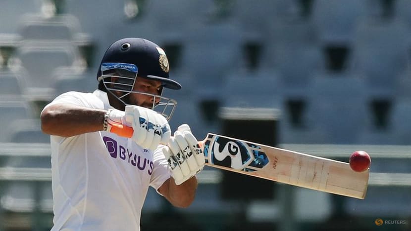 Dominant India turn the screw on Sri Lanka in pink ball test