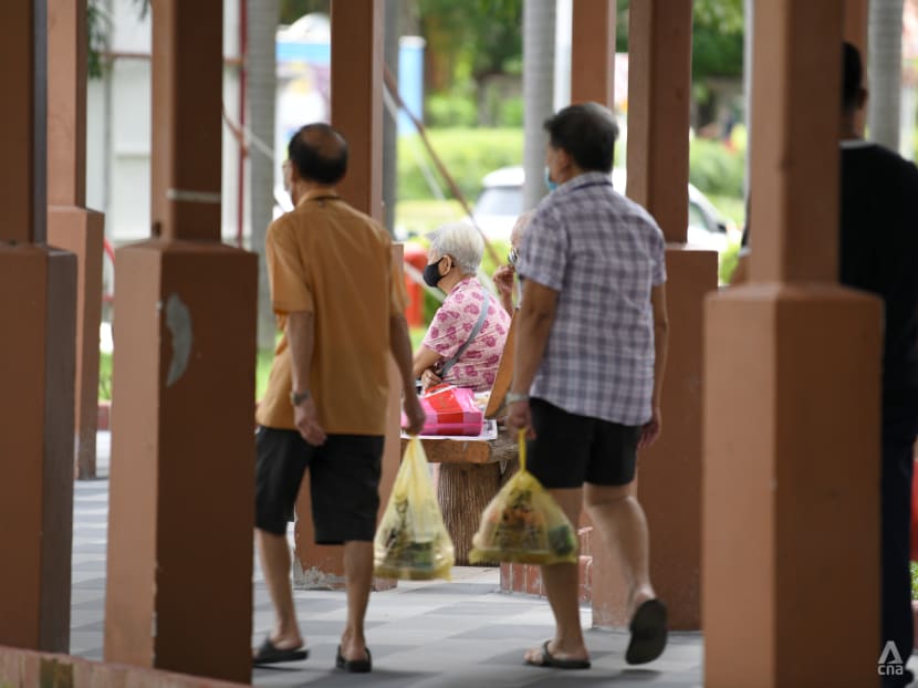 Seniors 'strongly urged' to stay home for next 4 weeks to protect themselves against COVID-19: AIC