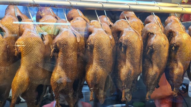 没有鸡饭吃鸭饭！$3古早味卤鸭饭哪里找？