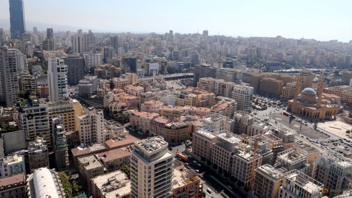 Tidak ada yang menjalankan Lebanon, kata bos bank sentral