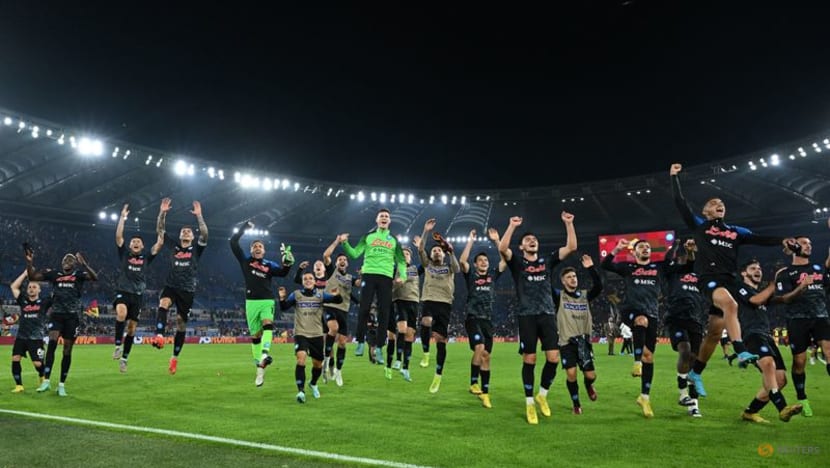Napoli's winning streak continues with 1-0 win at Roma
