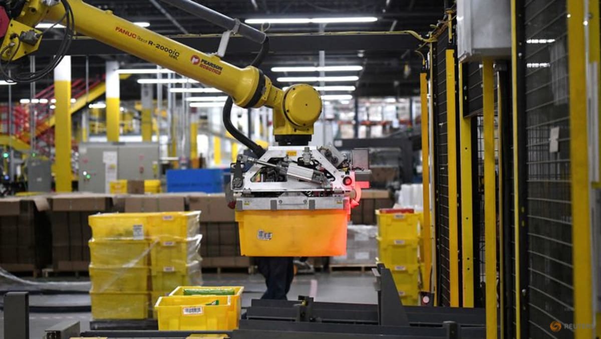 Perusahaan-perusahaan Amerika Utara kembali mencapai rekor tahun pesanan robot
