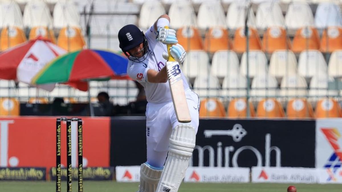 Root England's top test runscorer in strong reply to Pakistan