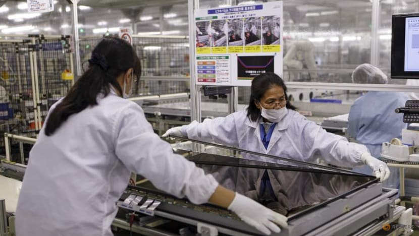 Japan's factory mood hits 3-1/2-year high - Reuters Tankan Japan's factory mood hits 3-1/2-year high - Reuters Tankan