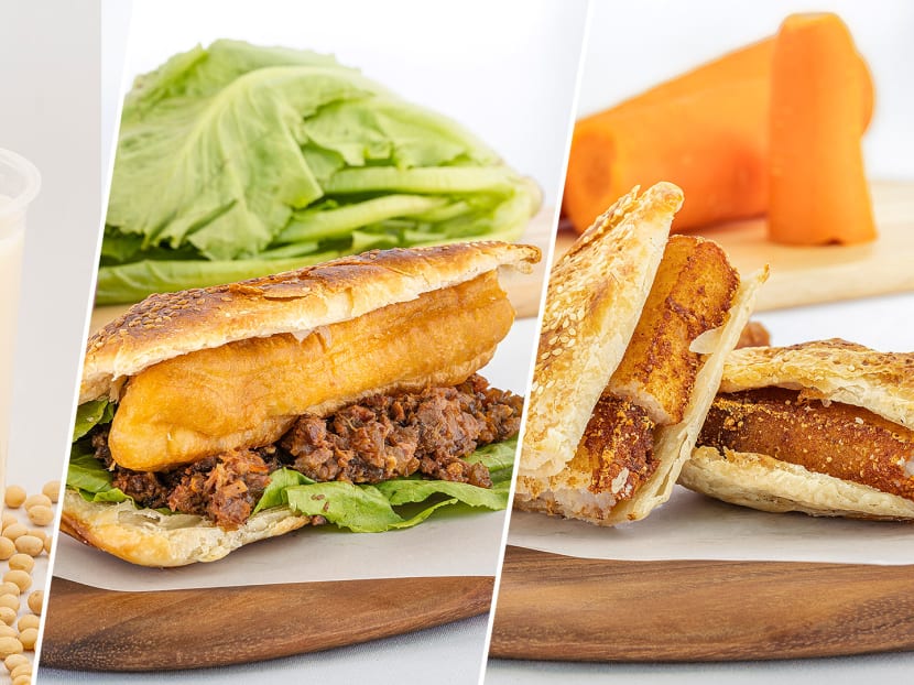 Taiwanese Buns Stuffed With Lu Rou, You Tiao & More At Yong He’s Toa Payoh Outlet Taiwanese Buns Stuffed With Lu Rou, You Tiao & More At Yong He’s Toa Payoh Outlet