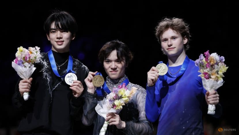 Figure skating-Japan's Uno retains world title to delight home crowd Figure skating-Japan's Uno retains world title to delight home crowd