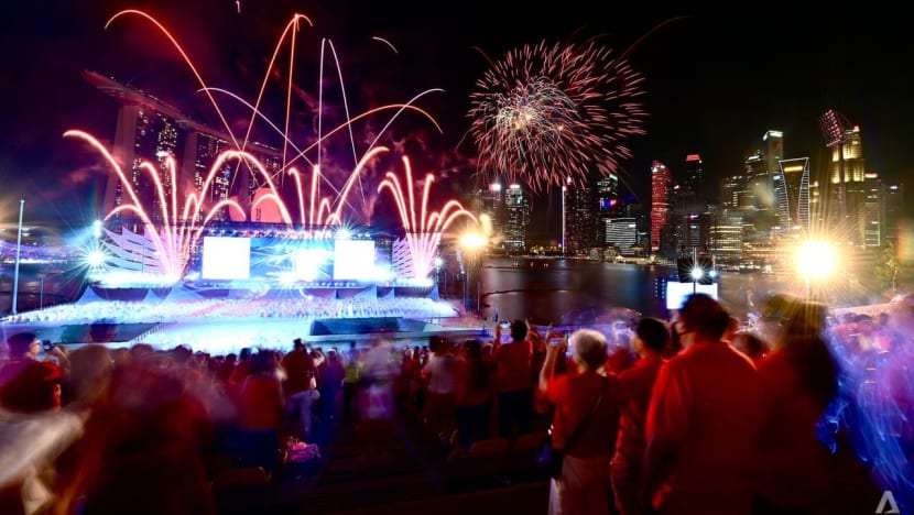 LAPORAN BERGAMBAR: Perbarisan Hari Kebangsaan 2022 di Marina Bay