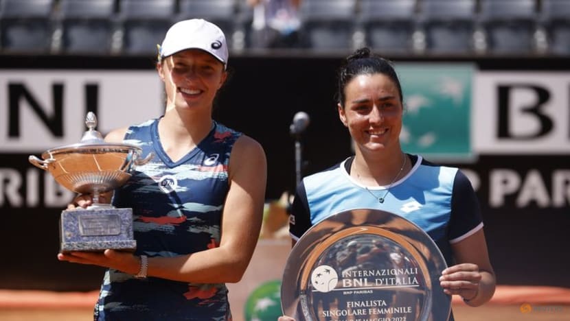 Swiatek retains Italian Open title with 28th straight win Swiatek retains Italian Open title with 28th straight win