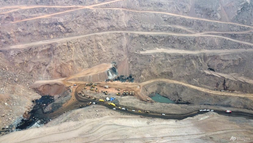5 dead, dozens missing in China mine collapse 5 dead, dozens missing in China mine collapse