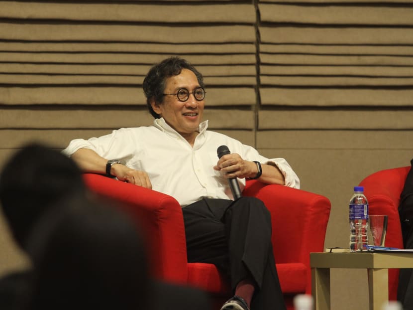 S’poreans ‘naive’ about fake news threat; Beijing’s influence operations threaten social compact: Bilahari Kausikan S’poreans ‘naive’ about fake news threat; Beijing’s influence operations threaten social compact: Bilahari Kausikan