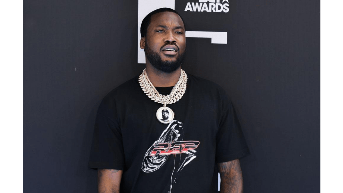 Meek Mill and Jay-Z launch Dream Chasers label - 8days