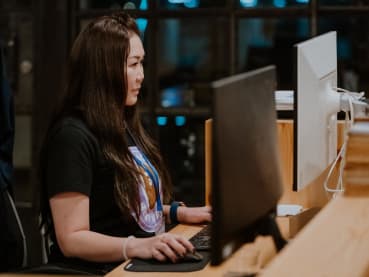 This non-gamer in her 40s is making sure you can enjoy shooter games without lags and glitches